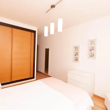 Abel - Great Location * Albufeira