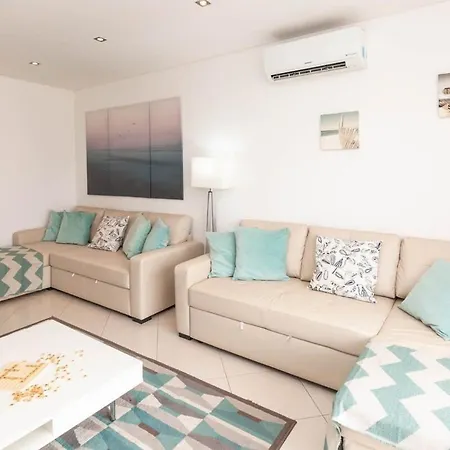 Abel - Great Location Holiday home *